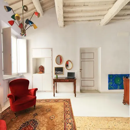 Casa Fiore * Лукка